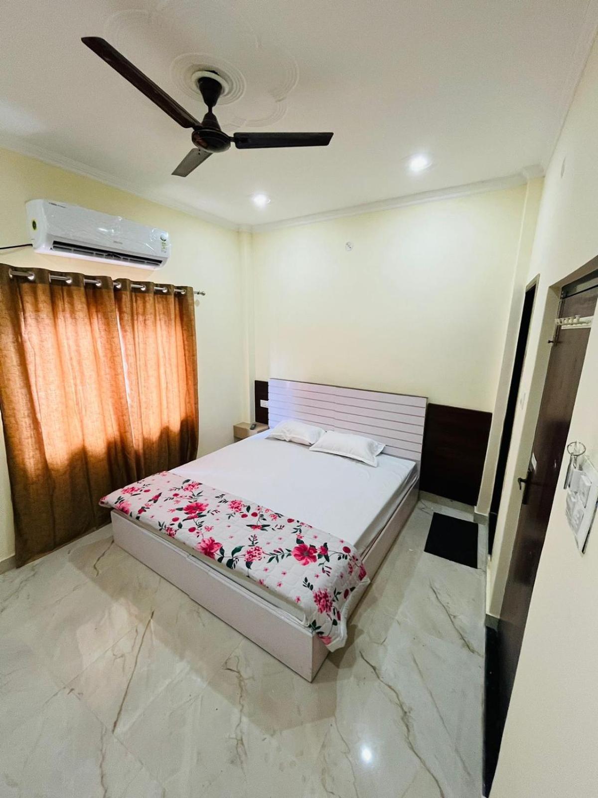River View Paying Guest house *