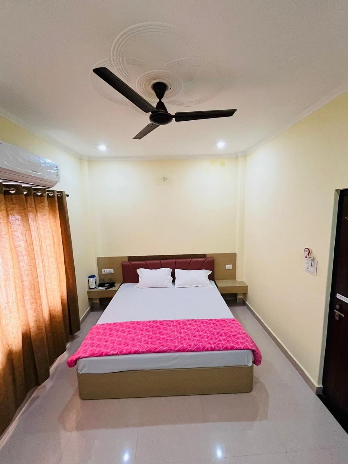 River View Paying Guest house *